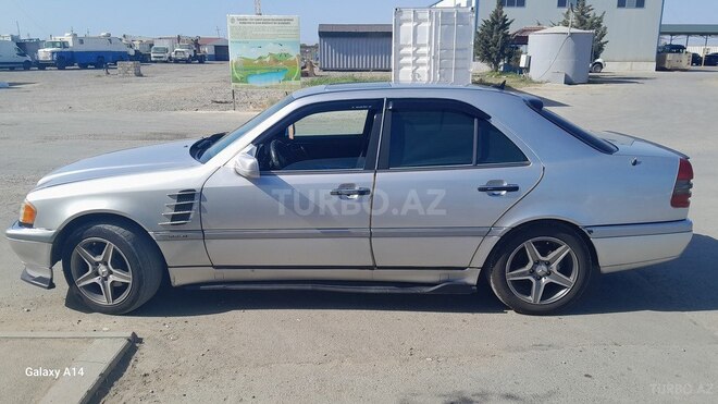 Mercedes C 180 1995, 382,000 km - 1.8 л - Bakı