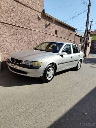 Opel Vectra 1998, 296,420 km - 1.8 l - Bakı