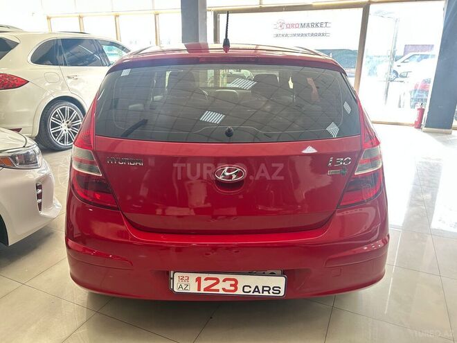 Hyundai i30 2010, 258,000 km - 1.4 л - Bakı