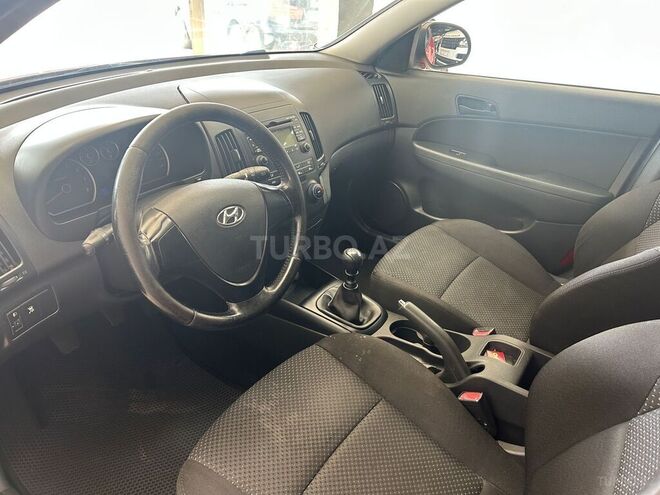 Hyundai i30 2010, 258,000 km - 1.4 л - Bakı