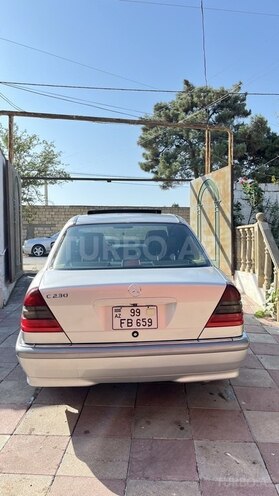 Mercedes C 230 1997, 391,474 km - 2.3 l - Salyan