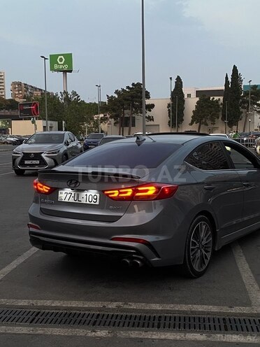 Hyundai Elantra 2018, 65,500 km - 1.6 l - Bakı