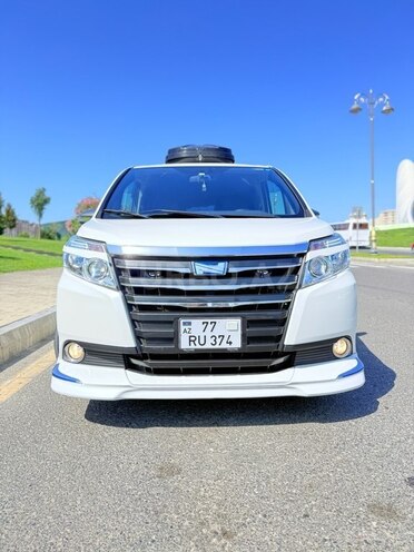 Toyota Noah 2015, 120,000 km - 1.8 l - Bakı