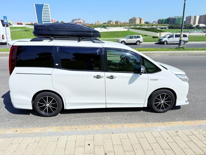 Toyota Noah 2015, 120,000 km - 1.8 l - Bakı