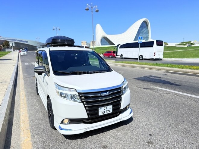 Toyota Noah 2015, 120,000 km - 1.8 l - Bakı