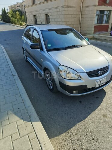 Kia Rio 2006, 250,000 km - 1.4 l - Naftalan