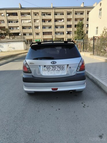 Kia Rio 2006, 250,000 km - 1.4 l - Naftalan