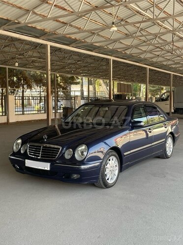 Mercedes E 240 2000, 395,000 km - 2.4 л - Ağdaş
