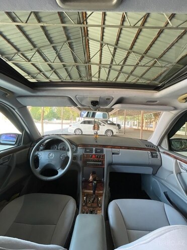 Mercedes E 240 2000, 395,000 km - 2.4 л - Ağdaş