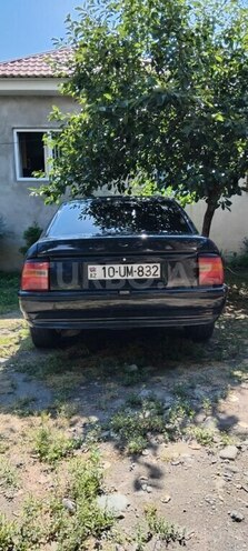 Opel Vectra 1991, 300,000 km - 2.0 л - Zaqatala