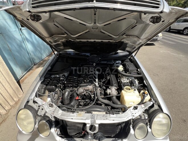 Mercedes E 220 1999, 501,200 km - 2.2 л - Bakı