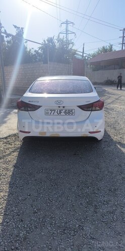 Hyundai Avante 2015, 400,000 km - 1.6 l - Bakı