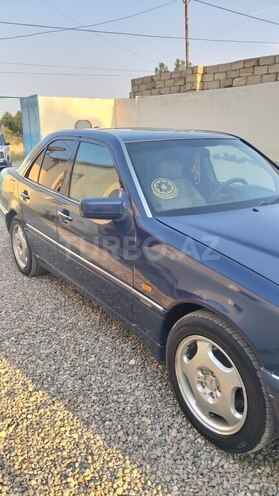 Mercedes C 220 1995, 650,000 km - 2.2 л - Şəmkir