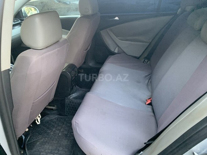 Volkswagen Passat 2005, 360,000 km - 2.0 l - Bakı