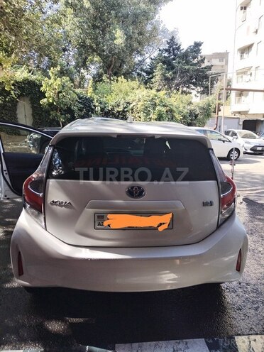 Toyota Aqua 2017, 80,000 km - 1.5 l - Bakı