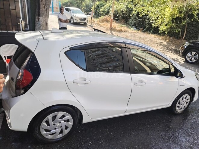 Toyota Aqua 2017, 80,000 km - 1.5 l - Bakı
