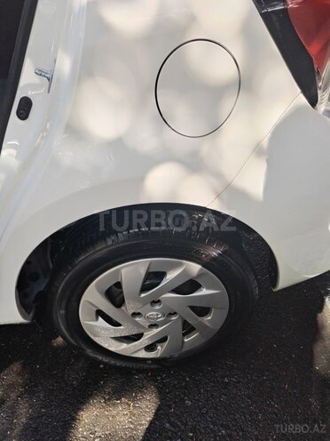 Toyota Aqua 2017, 80,000 km - 1.5 l - Bakı