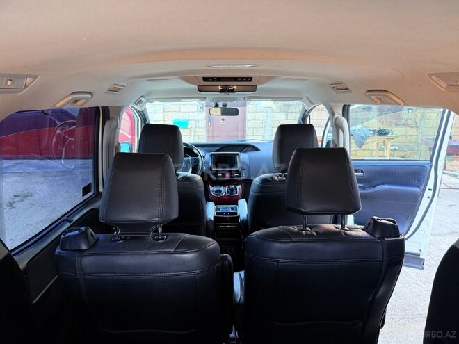 Toyota Noah 2015, 120,000 km - 1.8 l - Bakı