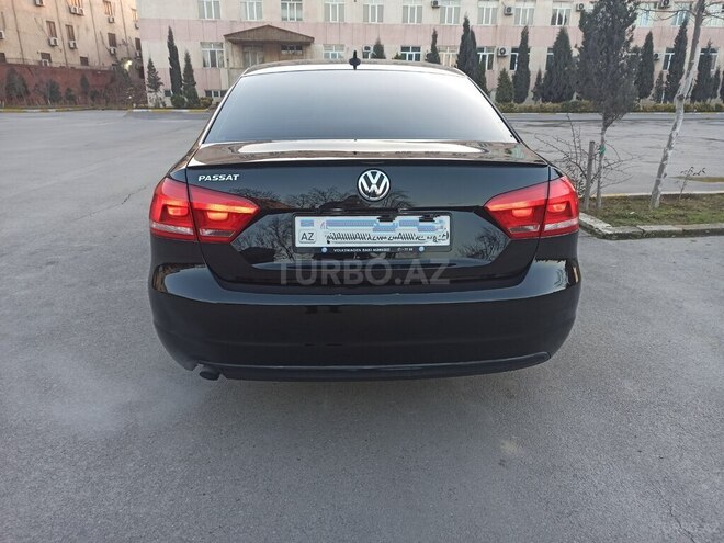 Volkswagen Passat 2013, 180,000 km - 2.5 л - Bakı