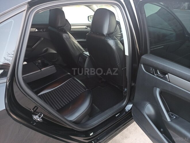 Volkswagen Passat 2013, 180,000 km - 2.5 л - Bakı