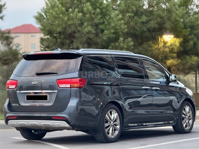 Kia Carnival 2016, 200,000 km - 2.2 l - Bakı
