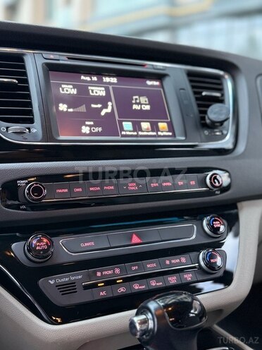 Kia Carnival 2016, 200,000 km - 2.2 l - Bakı
