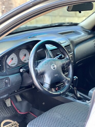 Nissan Sunny 2005, 240,000 km - 1.3 л - Bakı