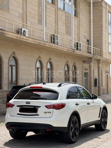 Infiniti QX70 2015, 118,000 km - 3.7 l - Naxçıvan