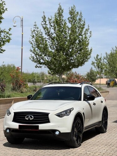 Infiniti QX70 2015, 118,000 km - 3.7 l - Naxçıvan