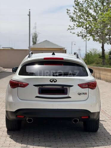 Infiniti QX70 2015, 118,000 km - 3.7 l - Naxçıvan
