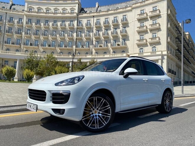 Porsche Cayenne 2017, 23,000 km - 3.6 l - Bakı