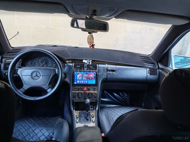 Mercedes E 230 1997, 352,000 km - 2.3 l - Bakı