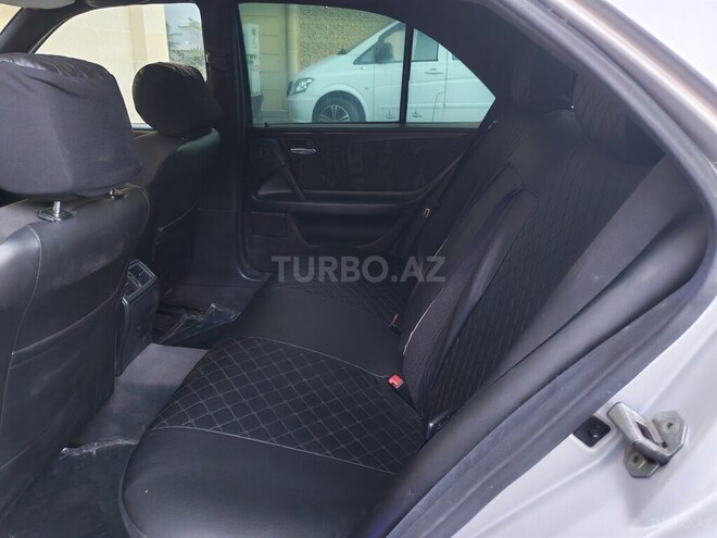 Mercedes E 230 1997, 352,000 km - 2.3 l - Bakı