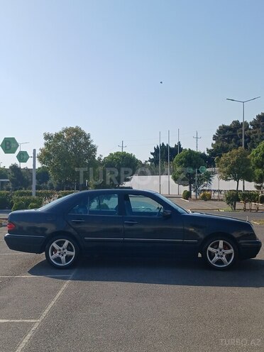 Mercedes E 280 1998, 458,432 km - 2.8 l - Bakı