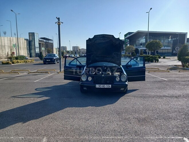 Mercedes E 280 1998, 458,432 km - 2.8 l - Bakı