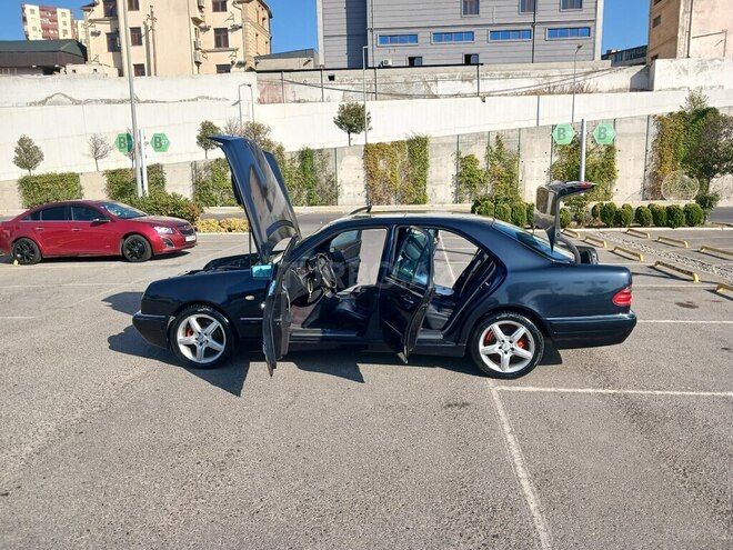 Mercedes E 280 1998, 458,432 km - 2.8 l - Bakı