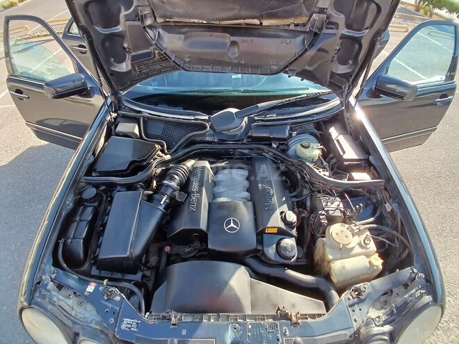 Mercedes E 280 1998, 458,432 km - 2.8 l - Bakı