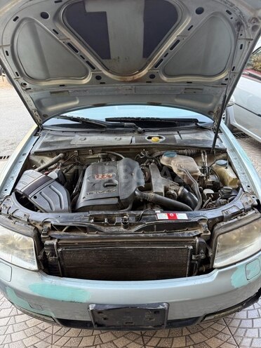 Audi A4 2002, 224,094 km - 1.8 l - Bakı
