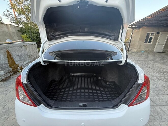 Nissan Sunny 2016, 135,360 km - 1.5 l - Bakı