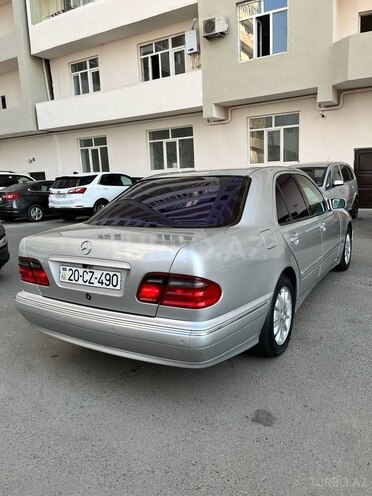 Mercedes E 240 2000, 330,000 km - 2.6 l - Gəncə