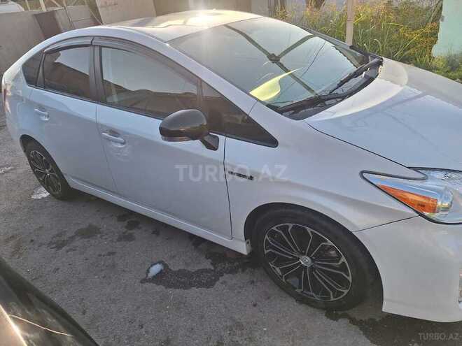 Toyota Prius 2014, 300,000 km - 1.8 l - Bakı