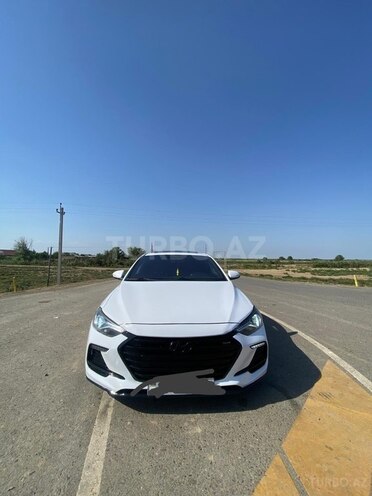 Hyundai Elantra 2016, 161,020 km - 1.6 л - Biləsuvar