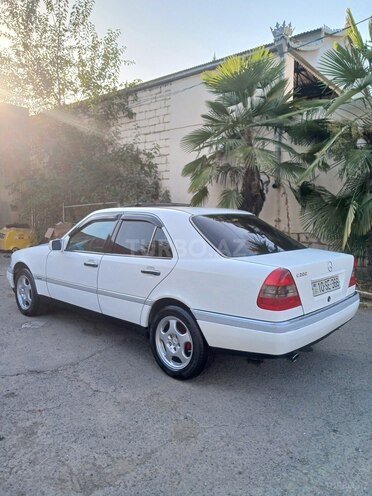 Mercedes C 180 1995, 215,436 km - 1.8 л - Qazax