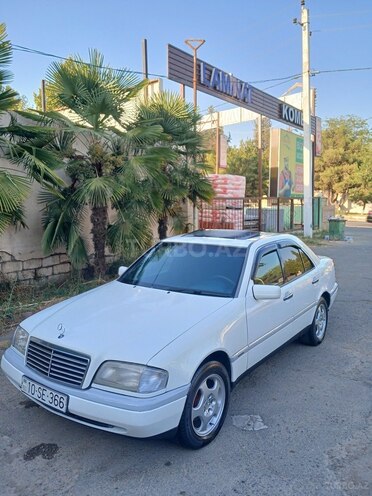 Mercedes C 180 1995, 215,436 km - 1.8 л - Qazax