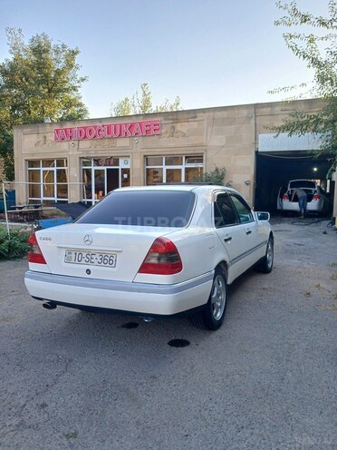Mercedes C 180 1995, 215,436 km - 1.8 л - Qazax