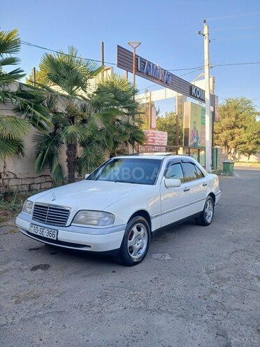 Mercedes C 180 1995, 215,436 km - 1.8 л - Qazax