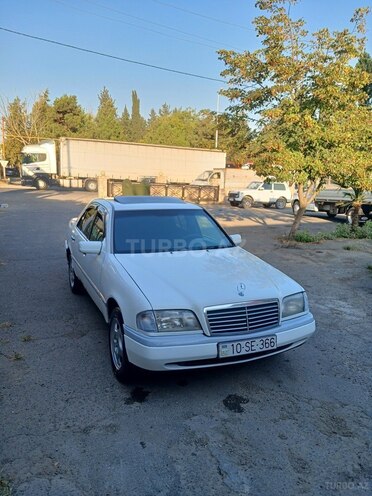 Mercedes C 180 1995, 215,436 km - 1.8 л - Qazax