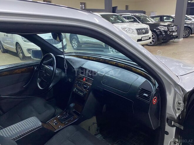 Mercedes C 220 1998, 358,000 km - 2.2 l - Bakı