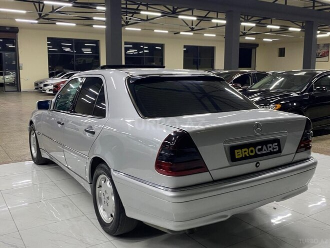 Mercedes C 220 1998, 358,000 km - 2.2 l - Bakı