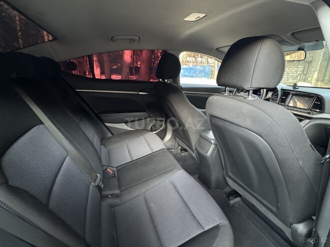 Hyundai Avante 2015, 185,000 km - 1.6 л - Bakı